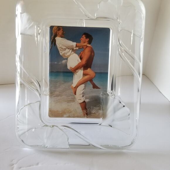 Mikasa glass picture frame 8x10 picture window 5 1/2 by 3 1/2 - Picture 4 of 12